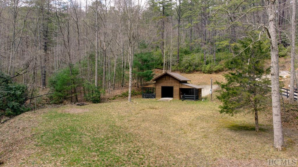 138 Stockton Road Franklin, NC 28734 - Photo 1 of 12 Gallery Image 1