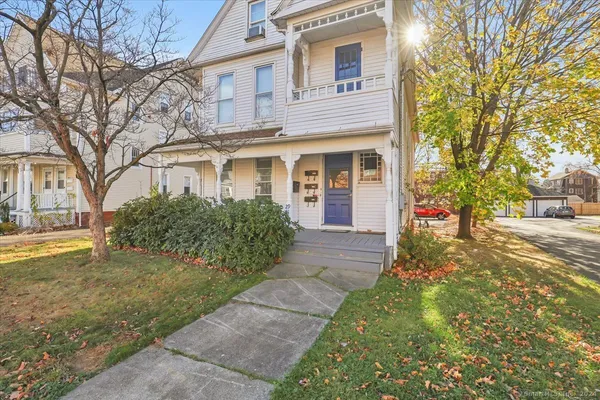 $1,900 | 29 Fairview Street, West Hartford, CT 06119