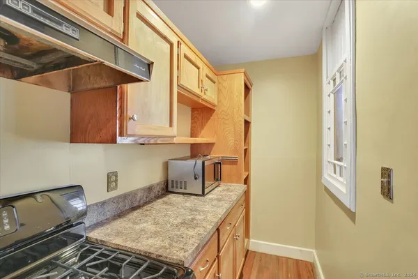 $1,900 | 29 Fairview Street, West Hartford, CT 06119