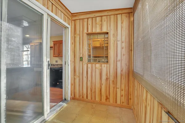 $1,900 | 29 Fairview Street, West Hartford, CT 06119