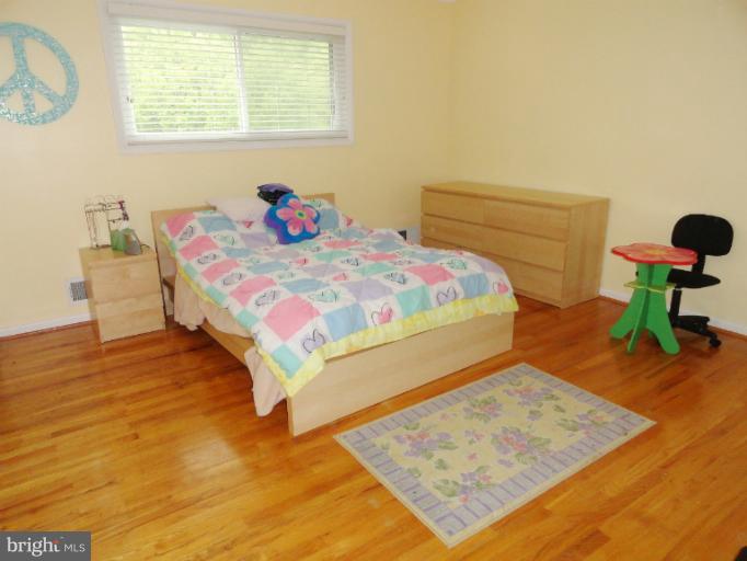7203 Denberg Road Baltimore, MD 21209 - Photo 9 of 22 Bedroom2