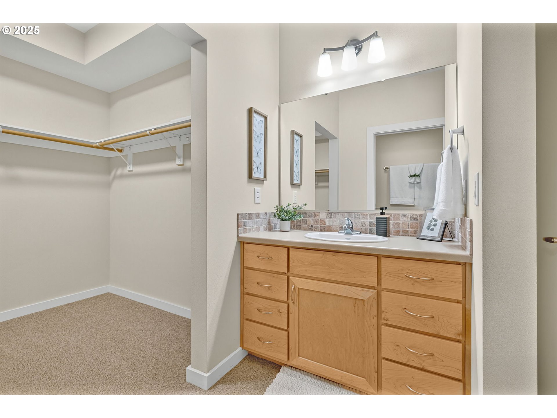 347 Rustic Place, Unit 1 Eugene, OR 97401 - Photo 28 of 44 Gallery Image 28