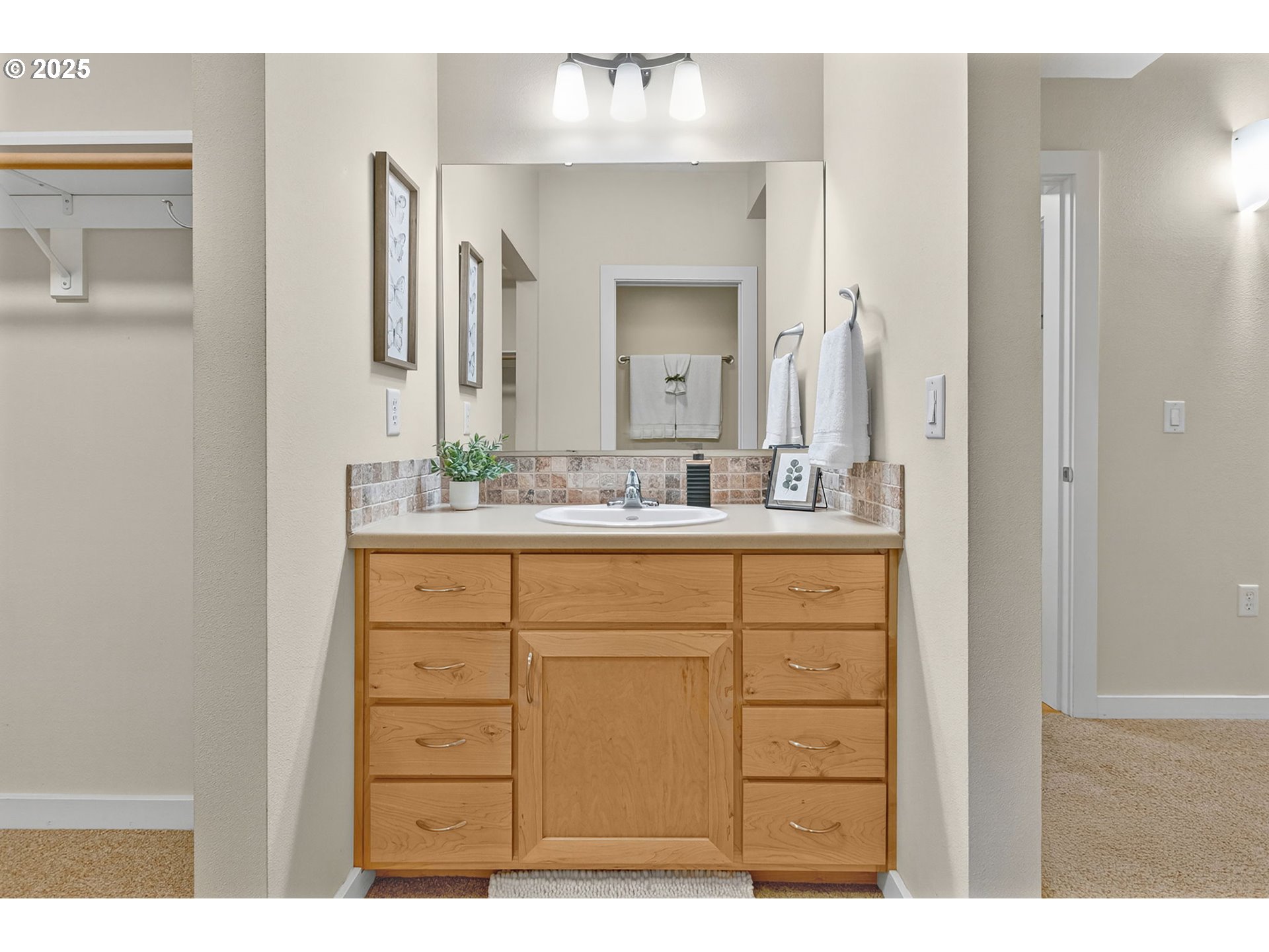 347 Rustic Place, Unit 1 Eugene, OR 97401 - Photo 29 of 44 Gallery Image 29