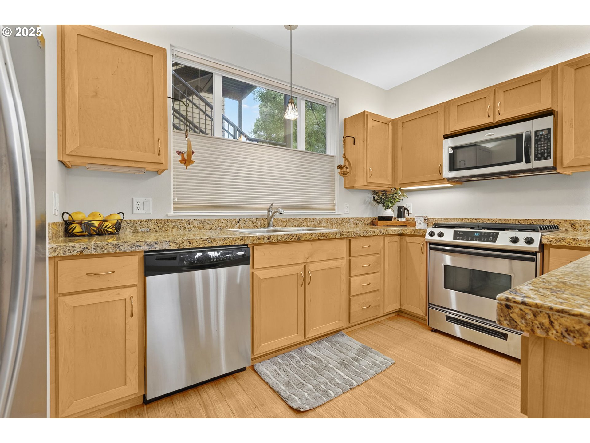 347 Rustic Place, Unit 1 Eugene, OR 97401 - Photo 10 of 44 Gallery Image 10
