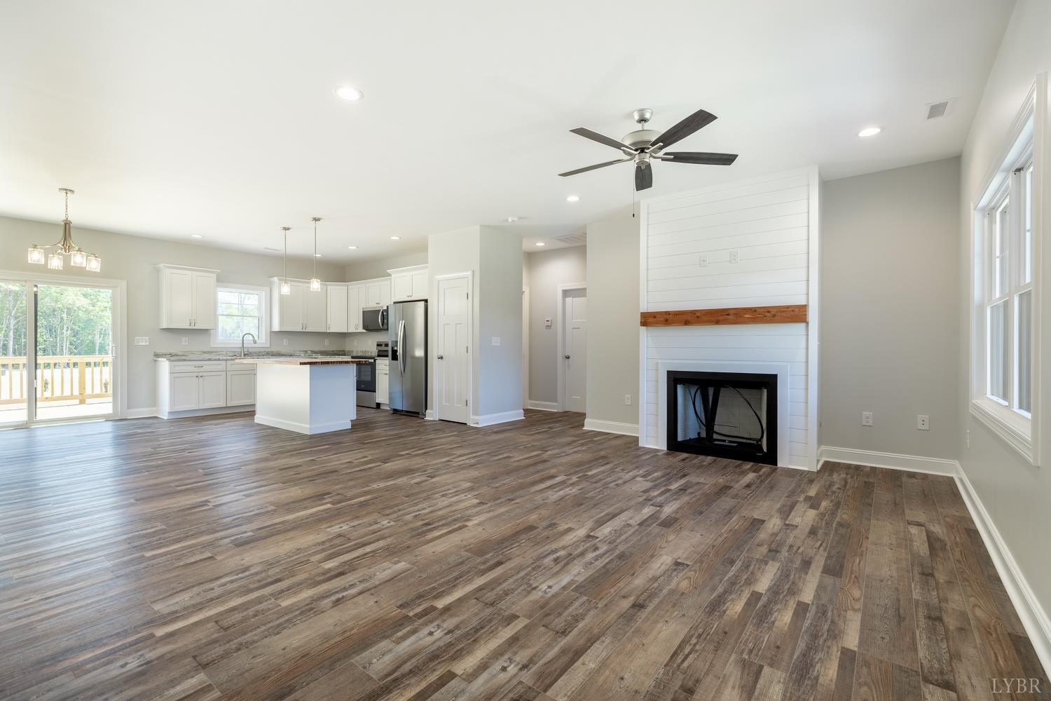 134 Pebble Road Rustburg, VA 24588 - Photo 3 of 51 Gallery Image 3