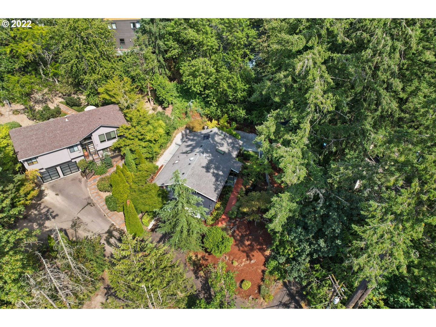 4856 Southwest Garden Home Road Portland, OR 97219 - Photo 6 of 32 Gallery Image 6