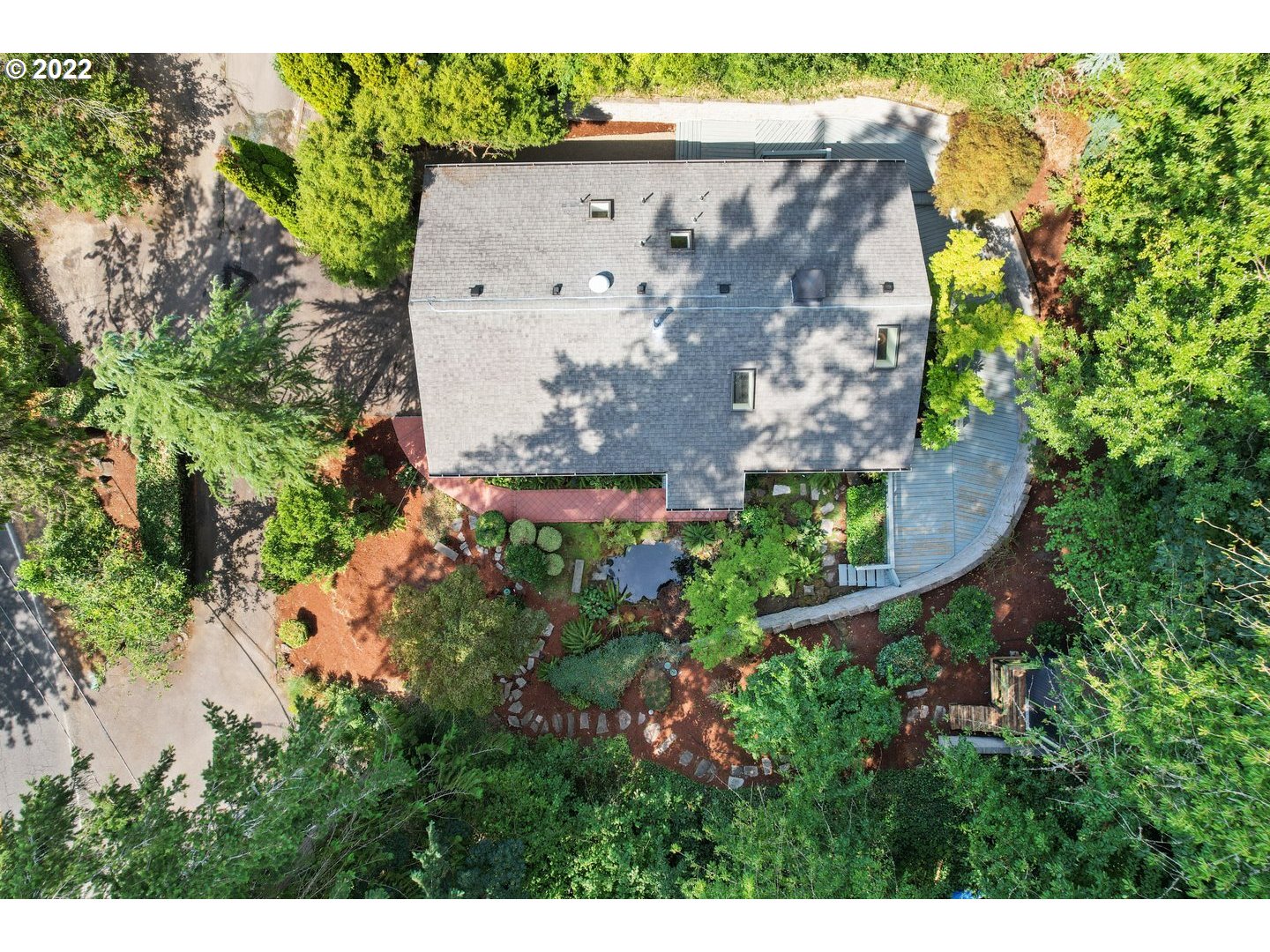 4856 Southwest Garden Home Road Portland, OR 97219 - Photo 7 of 32 Gallery Image 7