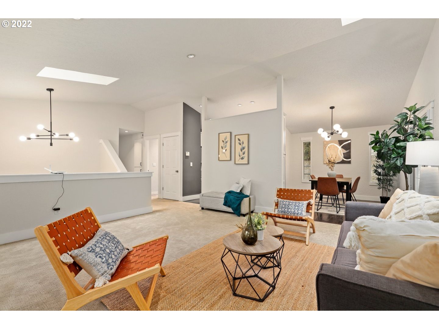 4856 Southwest Garden Home Road Portland, OR 97219 - Photo 10 of 32 Gallery Image 10