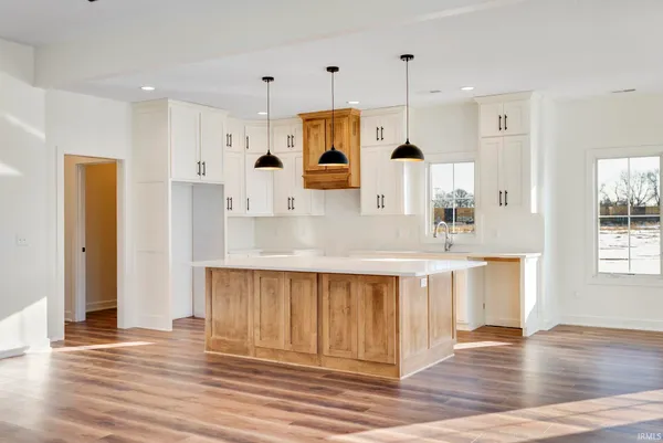 $365,900 | 4971 Chickadee Drive, Woodburn, IN 46797