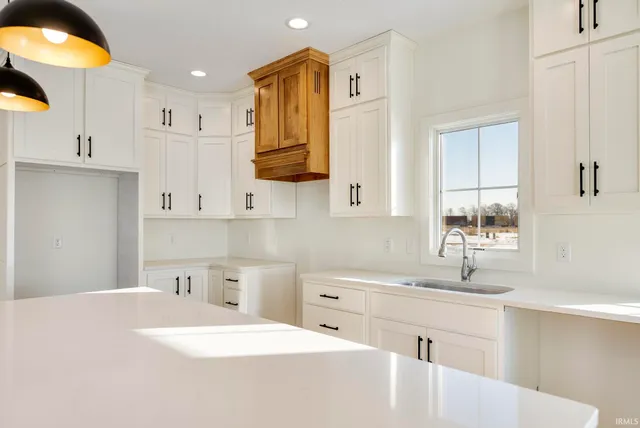 $369,900 | 4971 Chickadee Drive, Woodburn, IN 46797