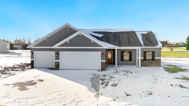 $369,900 | 4971 Chickadee Drive, Woodburn, IN 46797