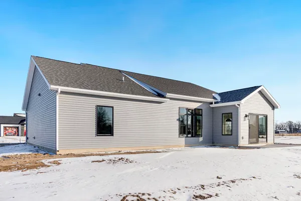 $364,400 | 4971 Chickadee Drive, Woodburn, IN 46797