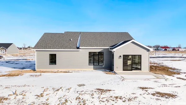 $364,400 | 4971 Chickadee Drive, Woodburn, IN 46797