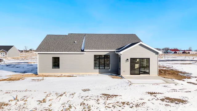 $369,900 | 4971 Chickadee Drive, Woodburn, IN 46797