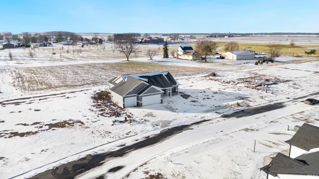 $369,900 | 4971 Chickadee Drive, Woodburn, IN 46797