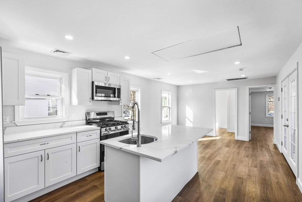 74 Main Street, Unit 2 Saugus, MA 01906 - Photo 18 of 35