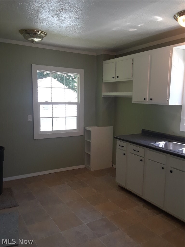 393 Keltner Road Akron, OH 44319 - Photo 6 of 22