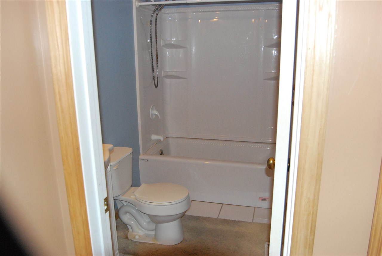 2502 East 200 North Rochester, IN 46975 - Photo 9 of 18
