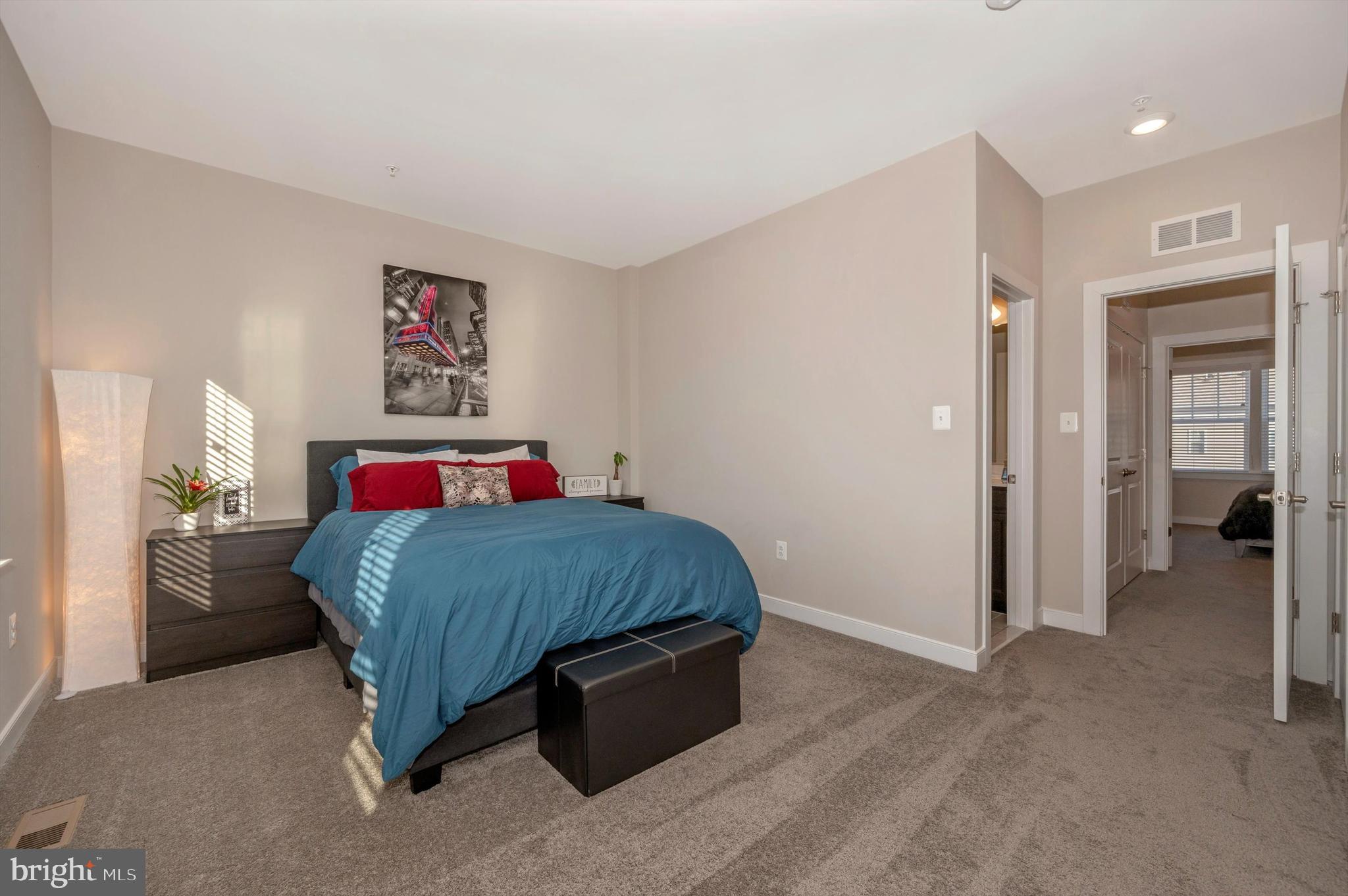 8508 Randell Ridge Road Frederick, MD 21704 - Photo 29 of 45 Large Guest Suite