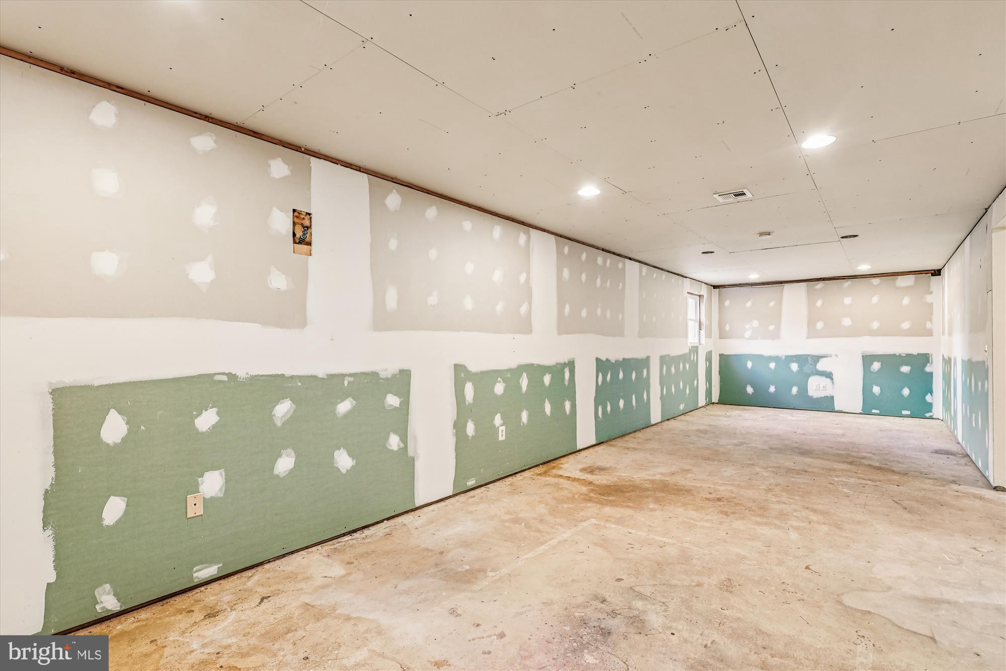 1506 Widows Mite Road Edgewater, MD 21037 - Photo 59 of 66 a view of an empty room