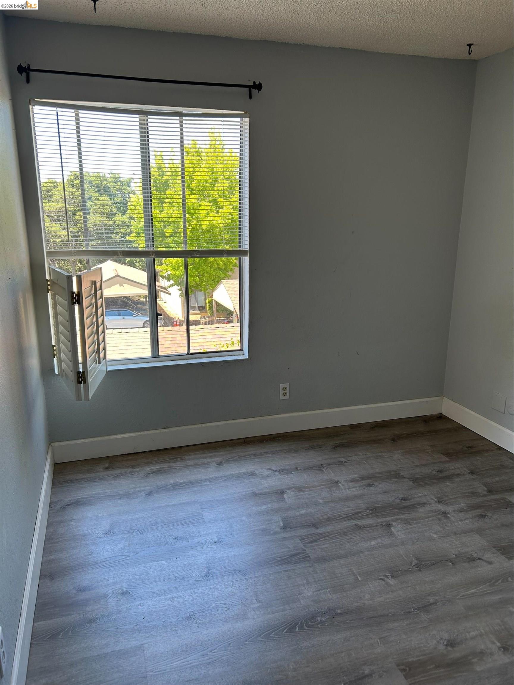5313 Ridgeview Circle, Unit 4 El Sobrante, CA 94803 - Photo 7 of 31