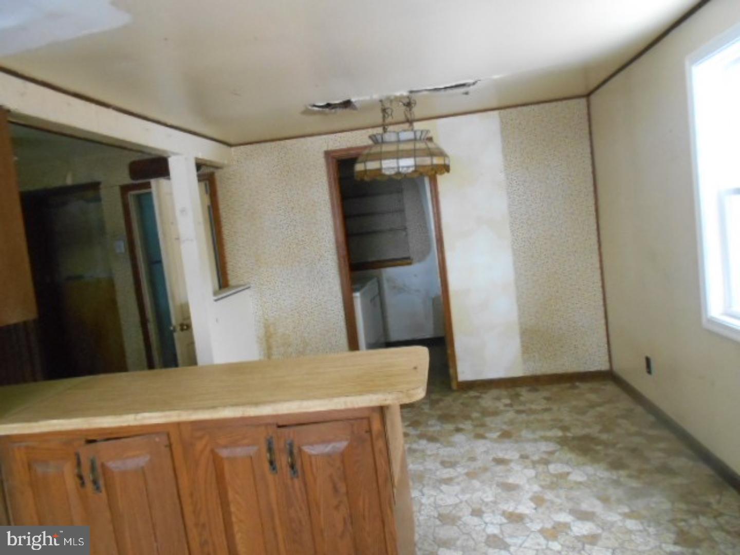 400 Maplewood Road Springfield, PA 19064 - Photo 9 of 19 Kitchen