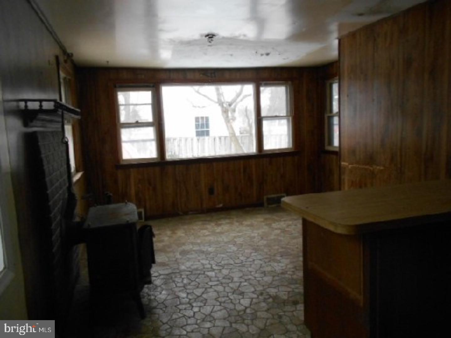 400 Maplewood Road Springfield, PA 19064 - Photo 10 of 19 Kitchen