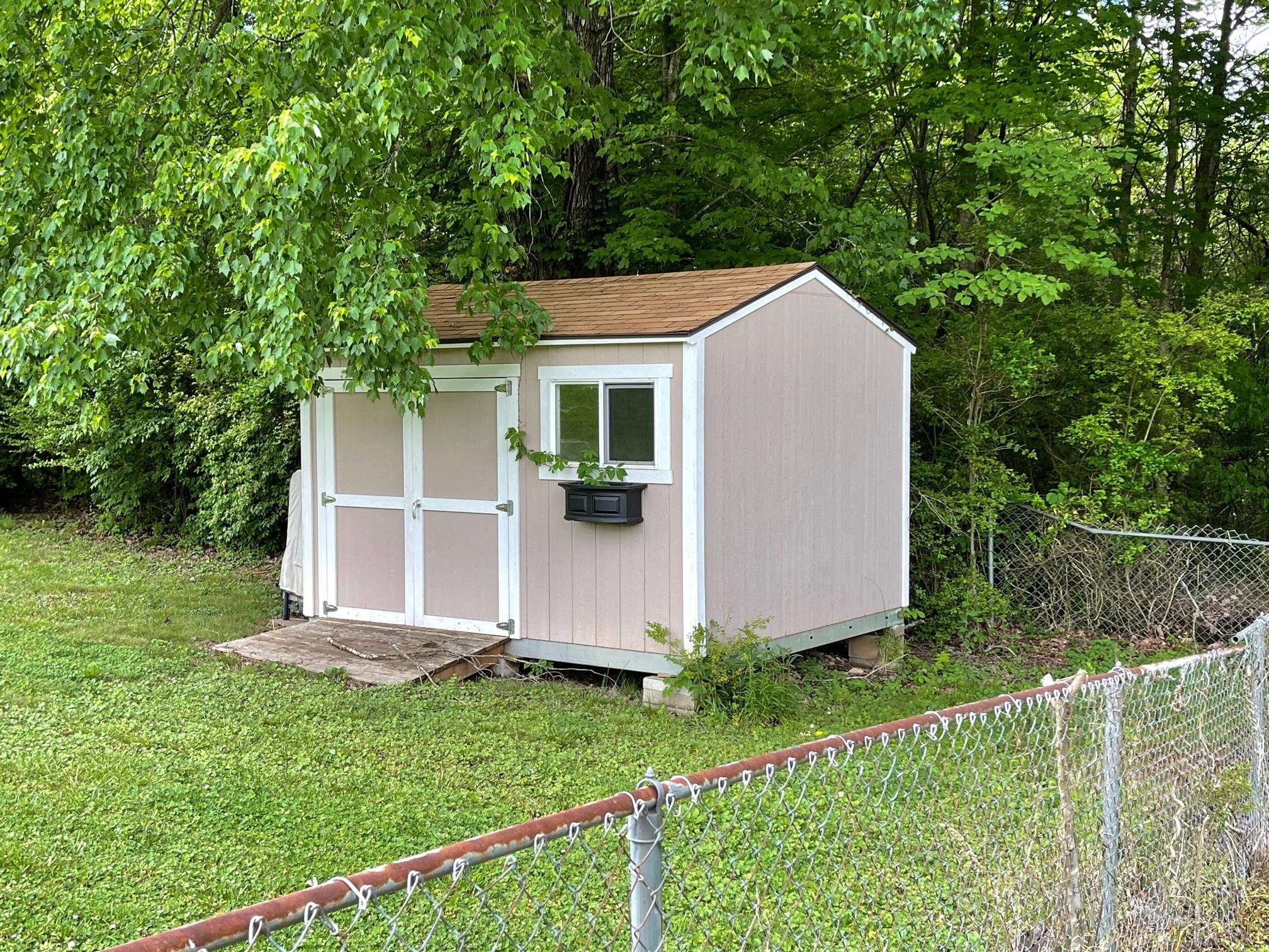 8236 Bonanza Road Powell, TN 37849 - Photo 18 of 19 Gallery Image 18