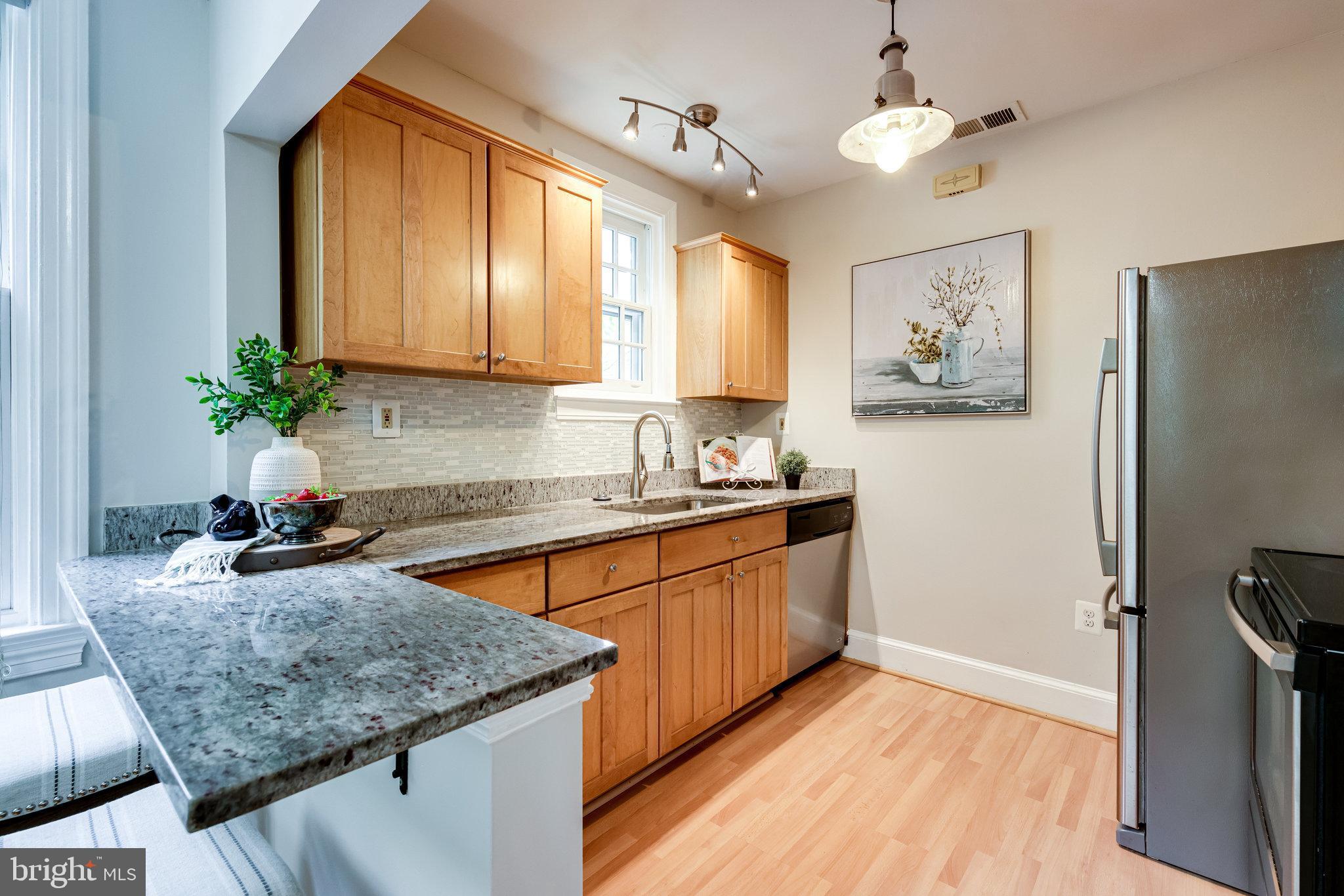 2707 Russell Road Alexandria, VA 22305 - Photo 13 of 69 Updated kitchen