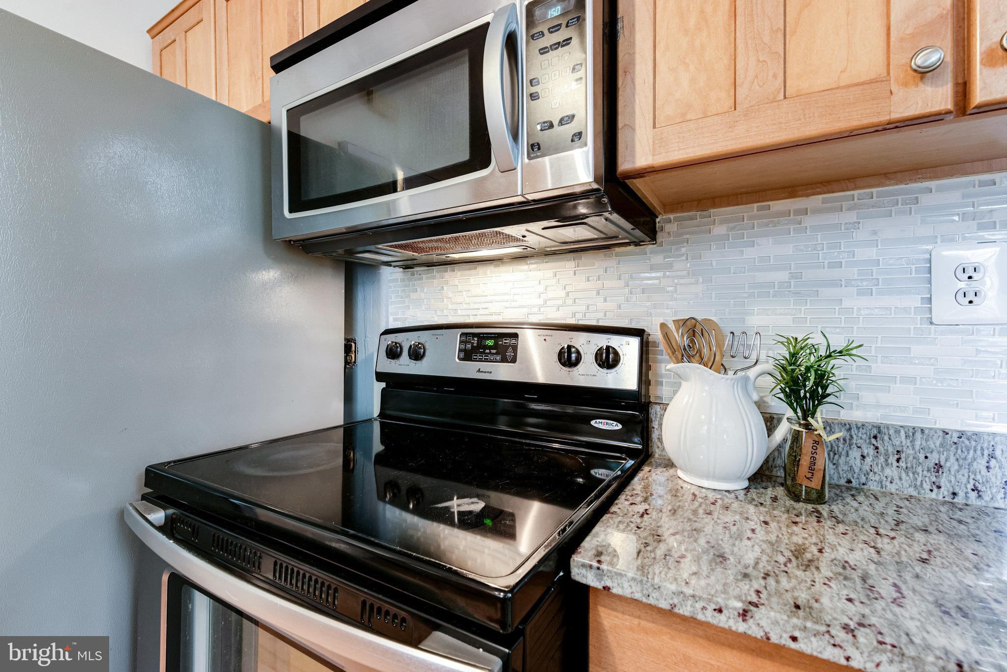 2707 Russell Road Alexandria, VA 22305 - Photo 16 of 69