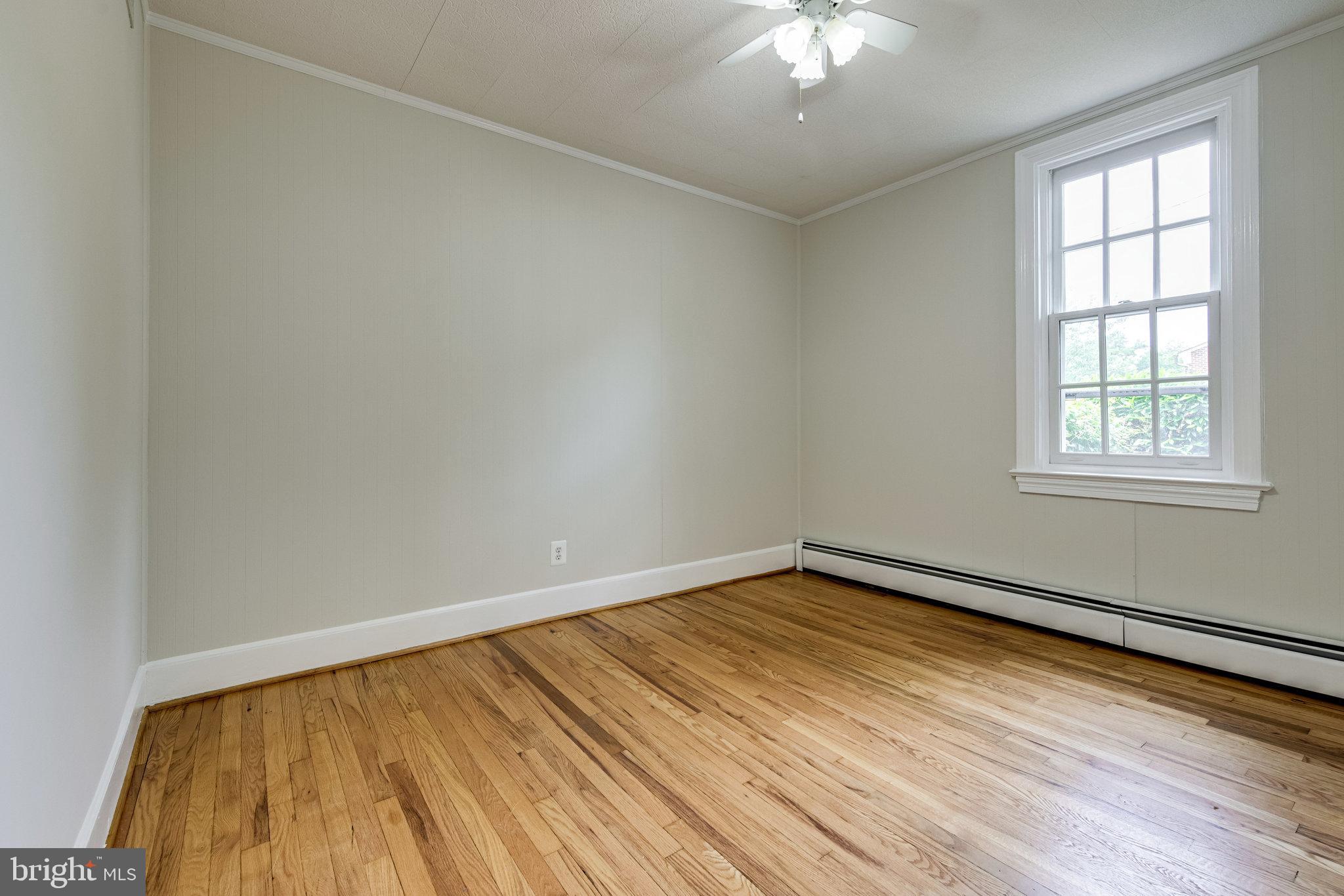 2707 Russell Road Alexandria, VA 22305 - Photo 47 of 69 3rd bedroom