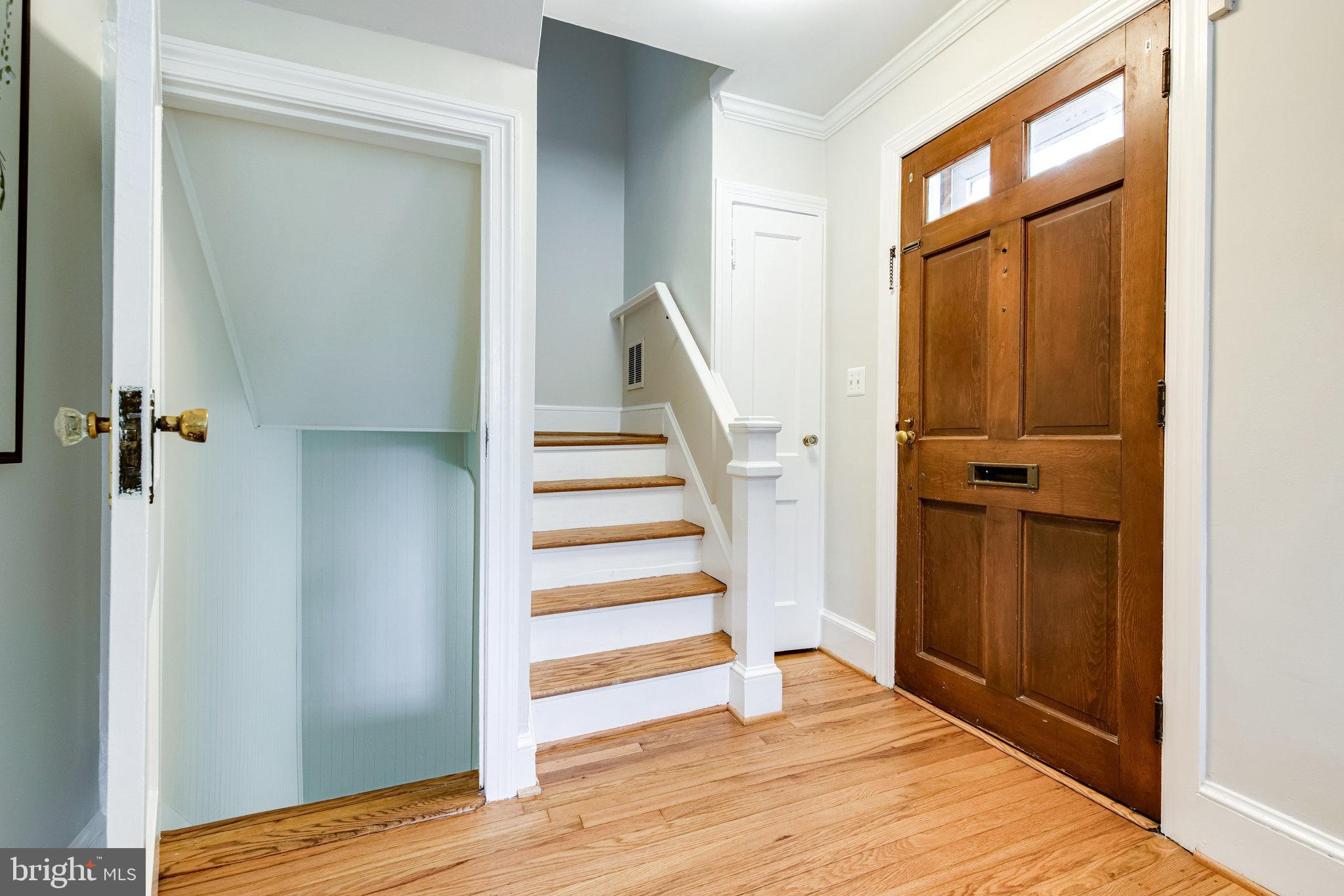 2707 Russell Road Alexandria, VA 22305 - Photo 7 of 69