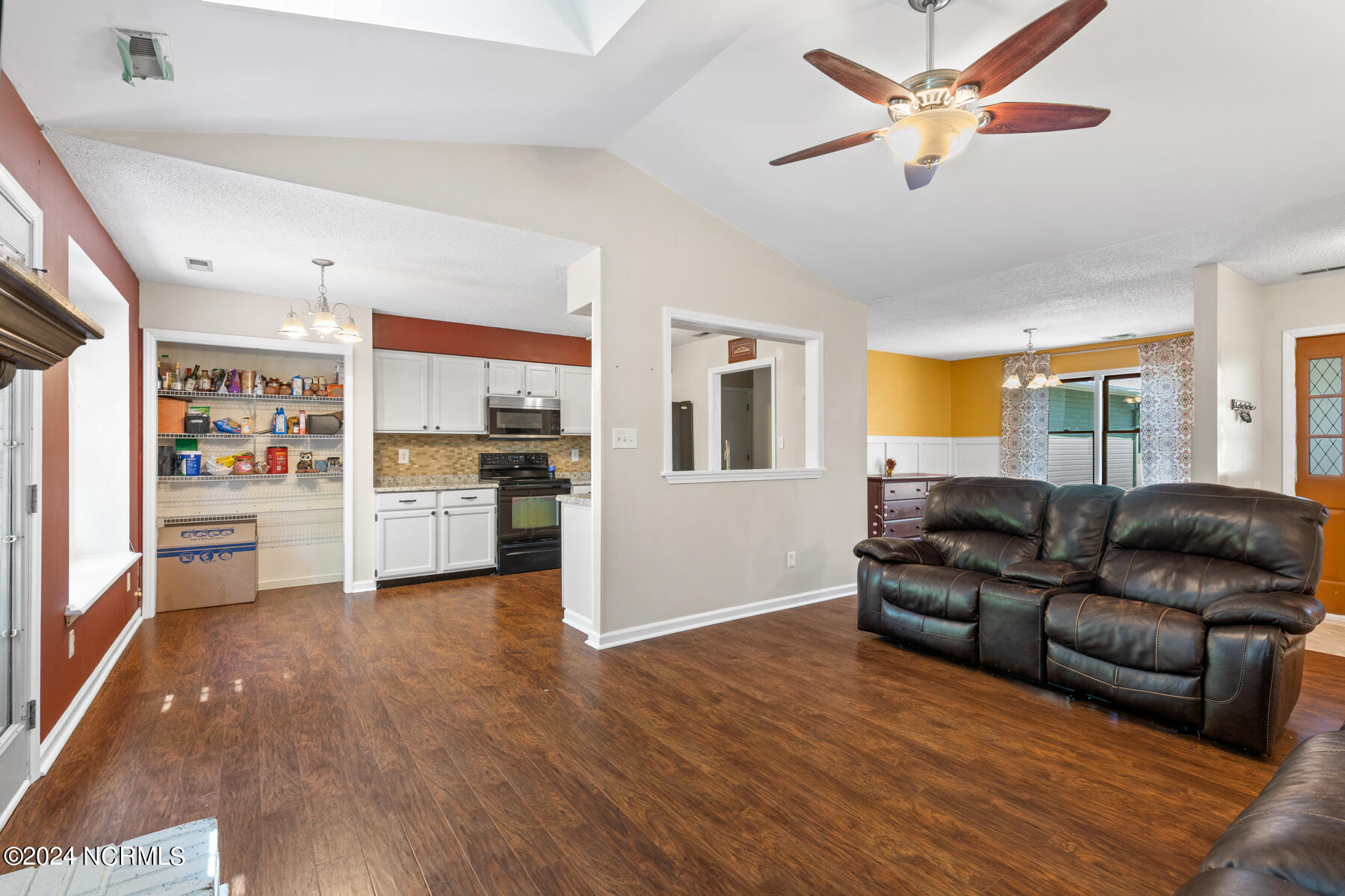 128 Raintree Circle Jacksonville, NC 28540 - Photo 8 of 20 raintree-10