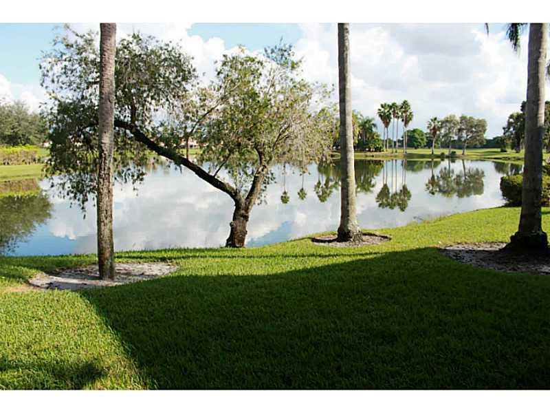 16401 Golf Club Road, Unit 101 Weston, FL 33326 - Photo 5 of 16 Exterior Front