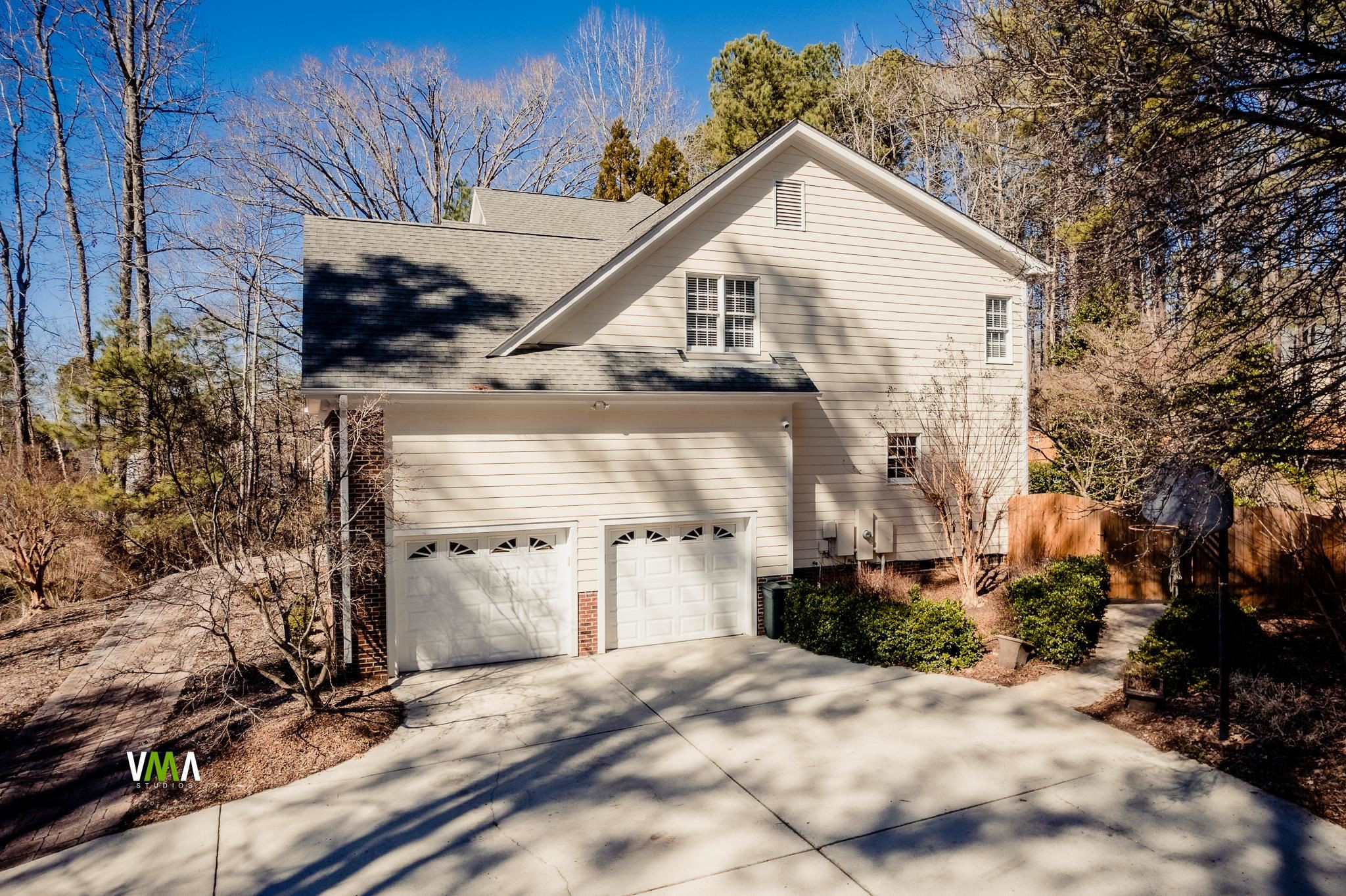 5417 Levering Mill Road Apex, NC 27539 - Photo 7 of 39 Garage