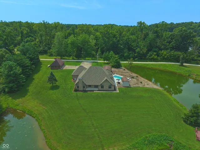 $659,000 | 53 East Private Road 10 South, Center Point, IN 47840