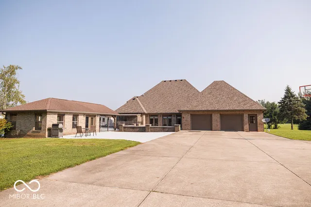 $659,000 | 53 East Private Road 10 South, Center Point, IN 47840