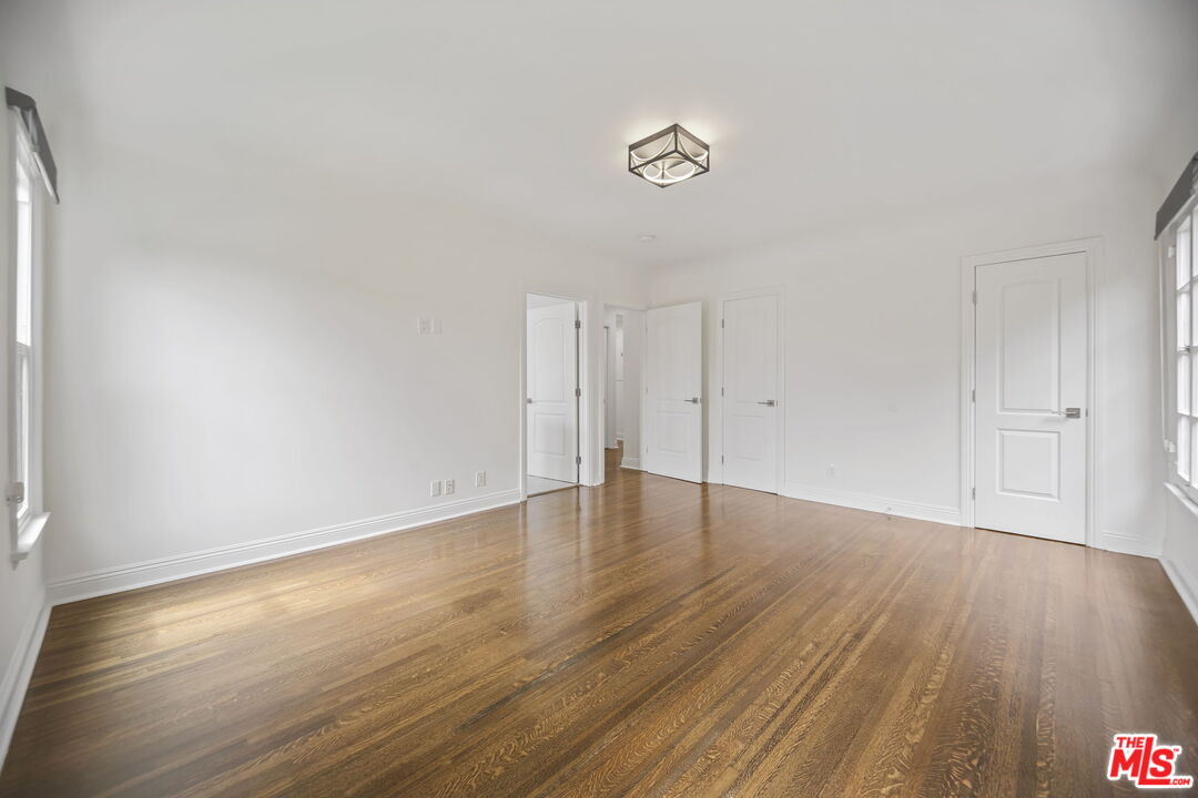 1148 South Stanley Avenue Los Angeles, CA 90019 - Photo 24 of 27