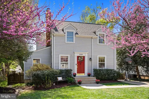 $950,000 | 3504 Farragut Avenue, Kensington, MD 20895