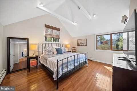 $950,000 | 3504 Farragut Avenue, Kensington, MD 20895
