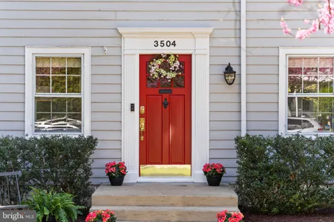 $950,000 | 3504 Farragut Avenue, Kensington, MD 20895