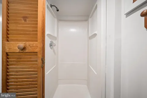 $950,000 | 3504 Farragut Avenue, Kensington, MD 20895