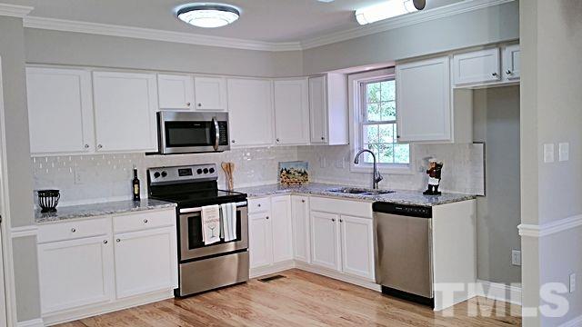 2556 Burton Road Durham, NC 27704 - Photo 5 of 16