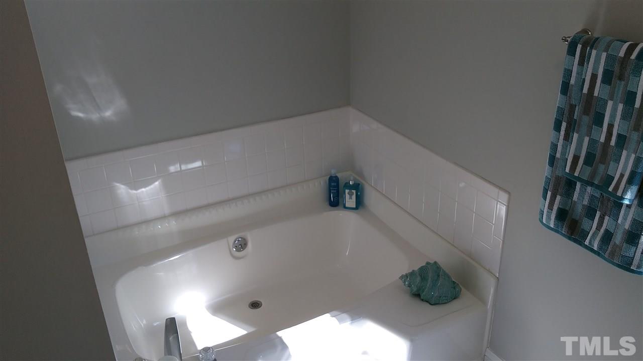 2556 Burton Road Durham, NC 27704 - Photo 9 of 16