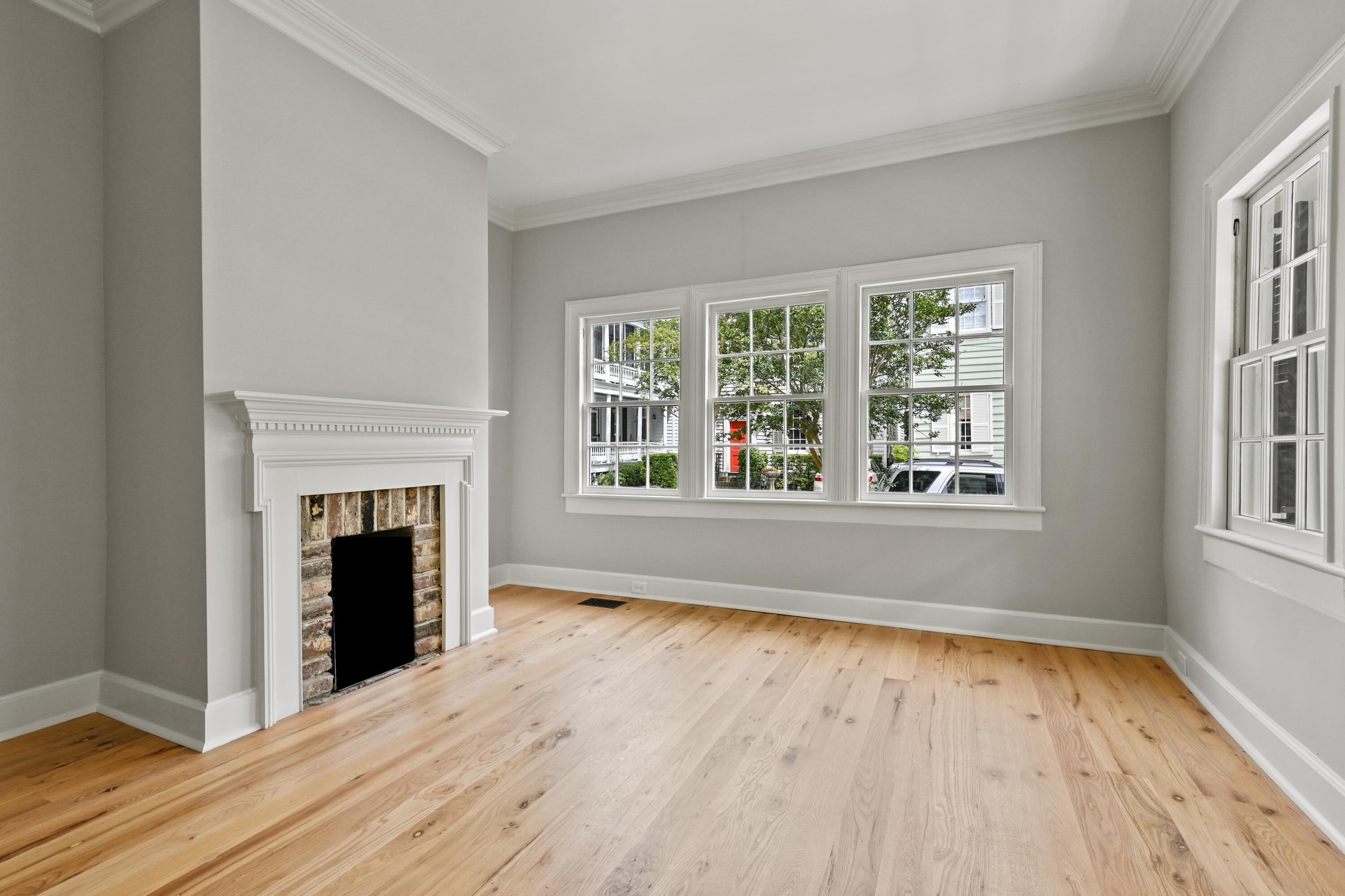 21 Savage Street Charleston, SC 29401 - Photo 15 of 49 Formal living/entertaining room