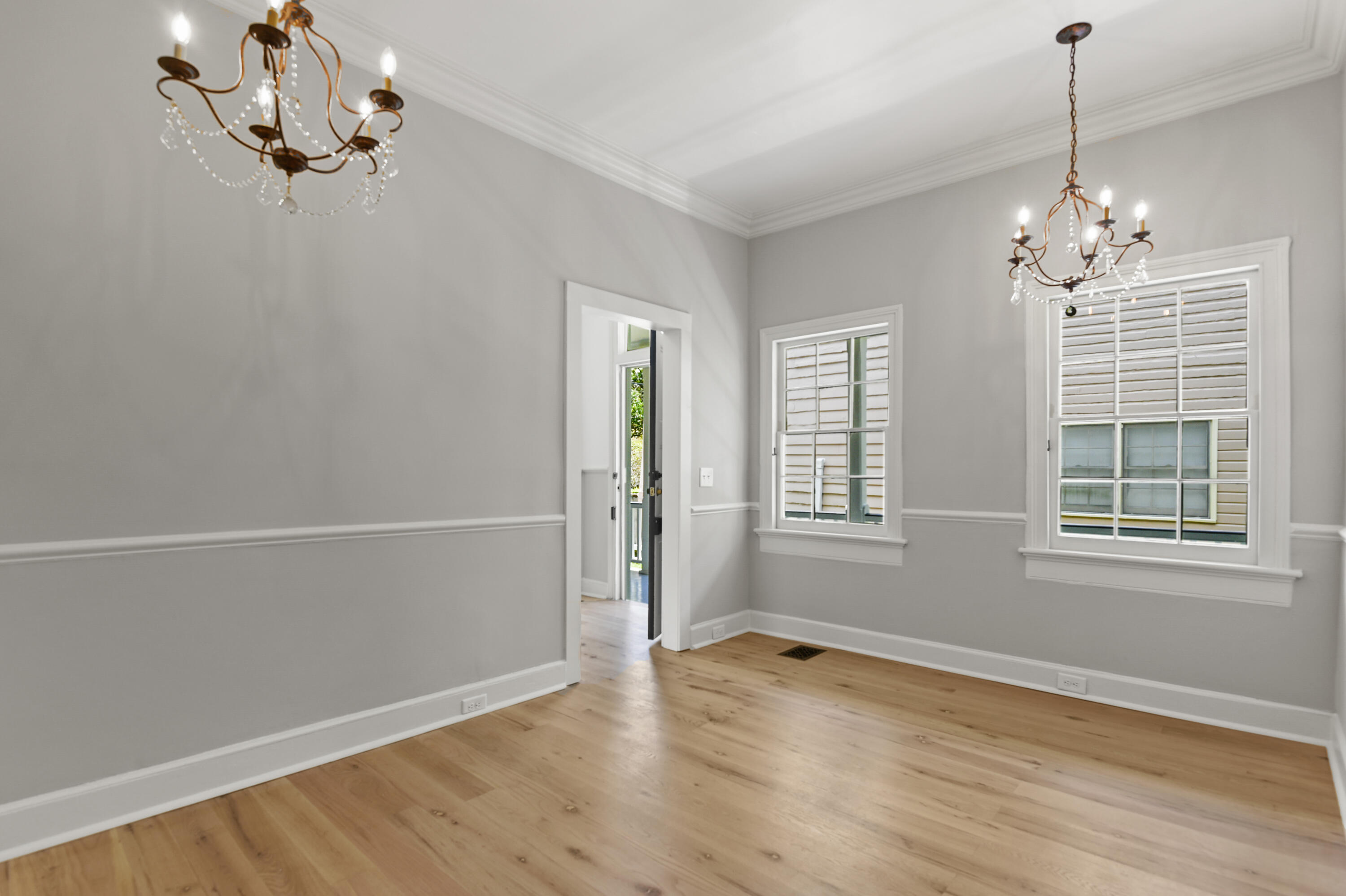 21 Savage Street Charleston, SC 29401 - Photo 18 of 49 Dining room-possible built in banquet
