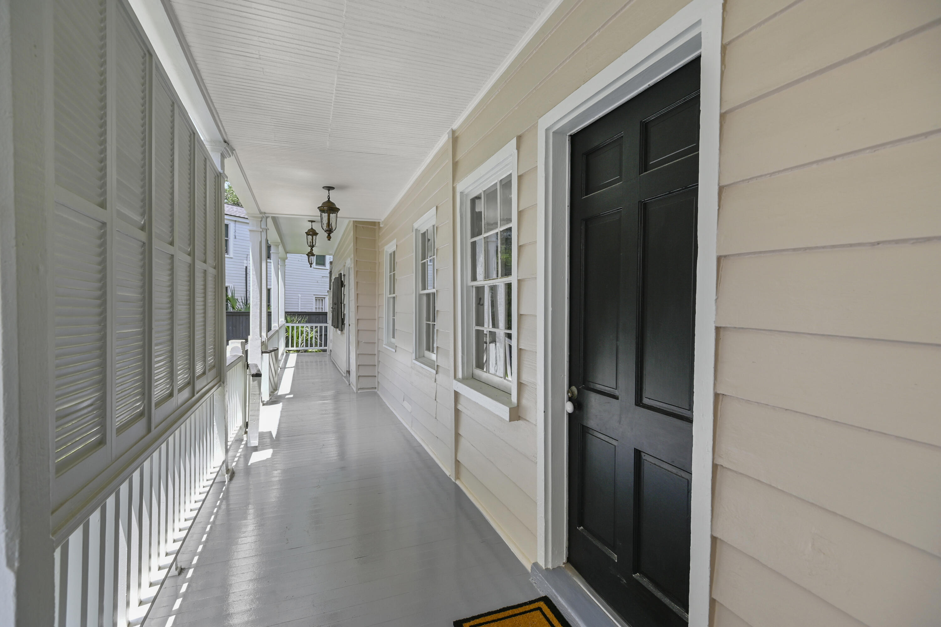21 Savage Street Charleston, SC 29401 - Photo 6 of 49 Afternoon shade