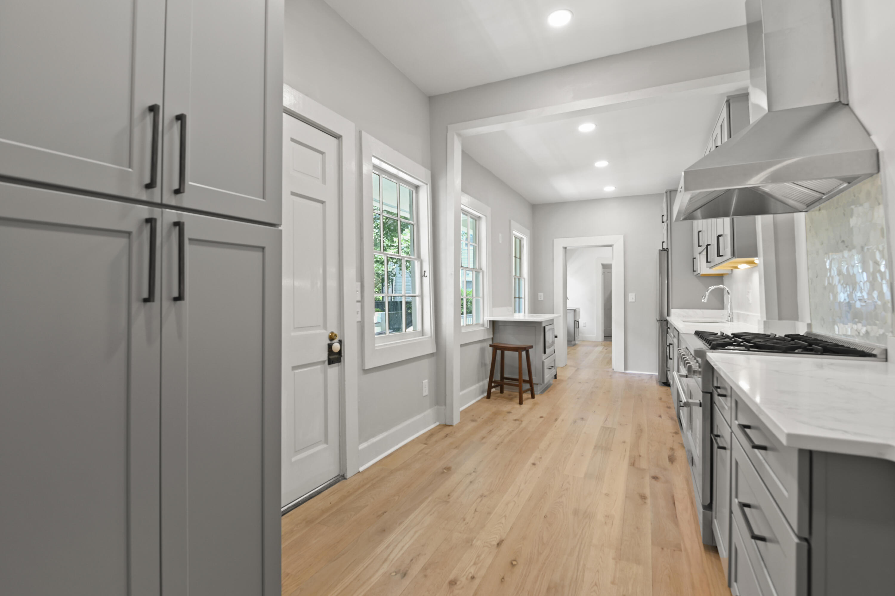 21 Savage Street Charleston, SC 29401 - Photo 10 of 49 Tall ceilings and new lighting