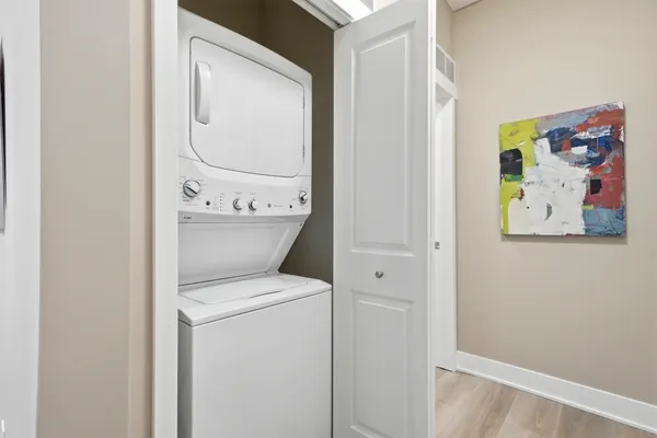 $499,900 | 439 East Summer Grove Drive, Unit 14, Douglas, MI 49406