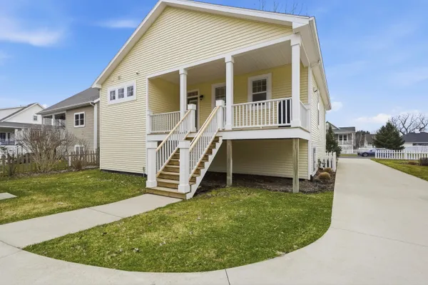 $499,900 | 439 East Summer Grove Drive, Unit 14, Douglas, MI 49406